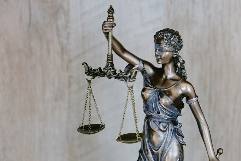 Bail Lawyer in Ghaziabad & Delhi NCR: Complete Guide to Bail Process, Types & Legal Assistance